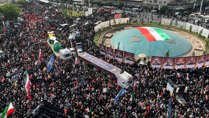 Iran Gelar Pemakaman Kenegaraan untuk 60 Pejabat Militer dan Ilmuwan yang Dibunuh Israel